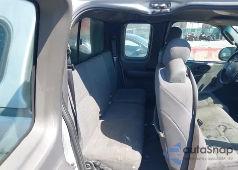 2002 Ford F-150 Xl/Xlt из США, поврежденный, VIN 1FTRX17202NB83745